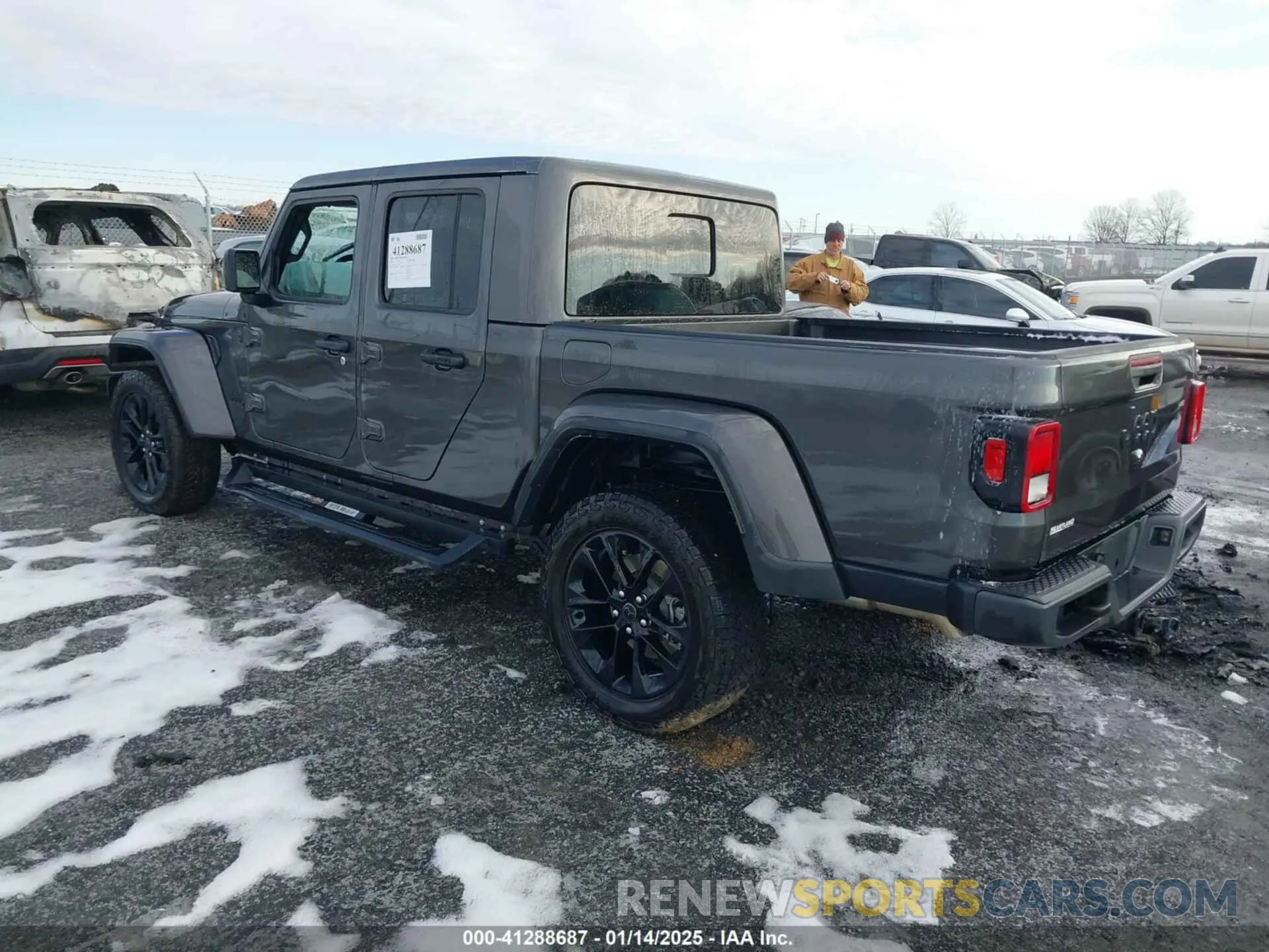 3 Фотография поврежденного автомобиля 1C6HJTAG6RL133538 JEEP GLADIATOR 2024