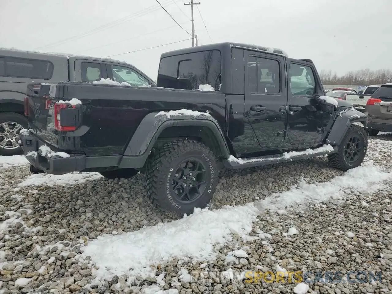 3 Photograph of a damaged car 1C6HJTAG8RL109399 JEEP GLADIATOR 2024