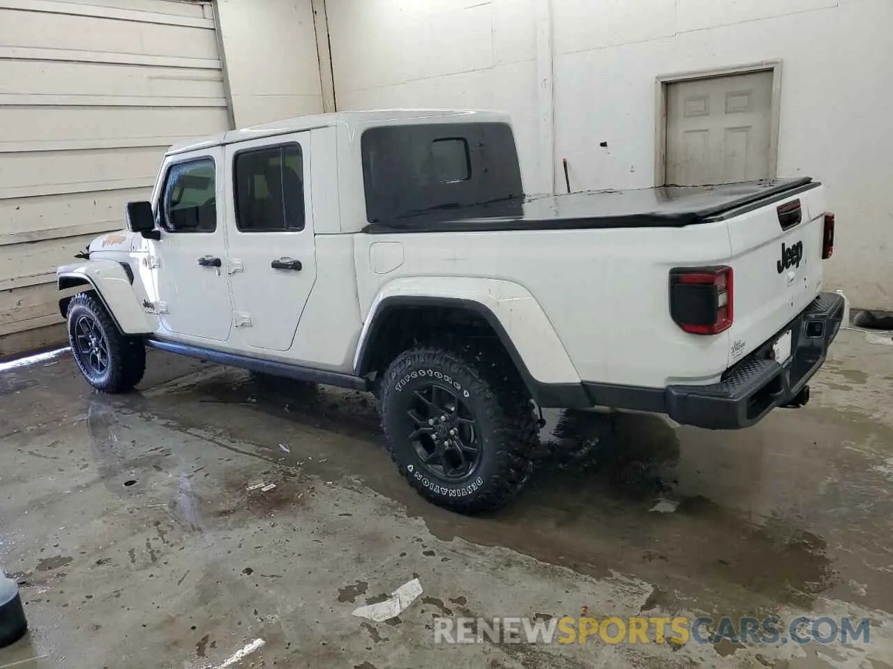 2 Photograph of a damaged car 1C6HJTAG8RL129605 JEEP GLADIATOR 2024