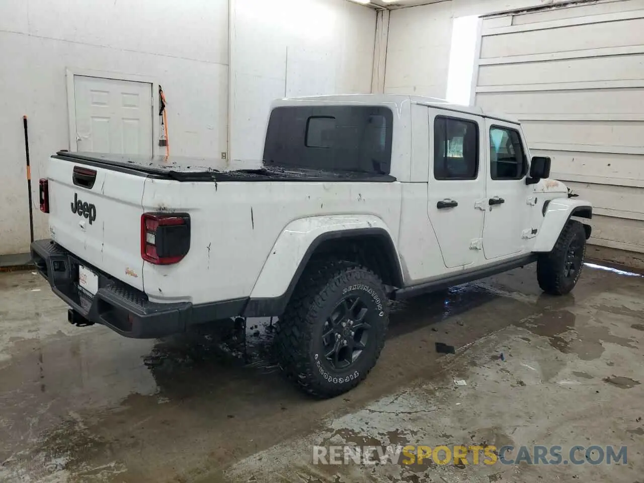 3 Photograph of a damaged car 1C6HJTAG8RL129605 JEEP GLADIATOR 2024