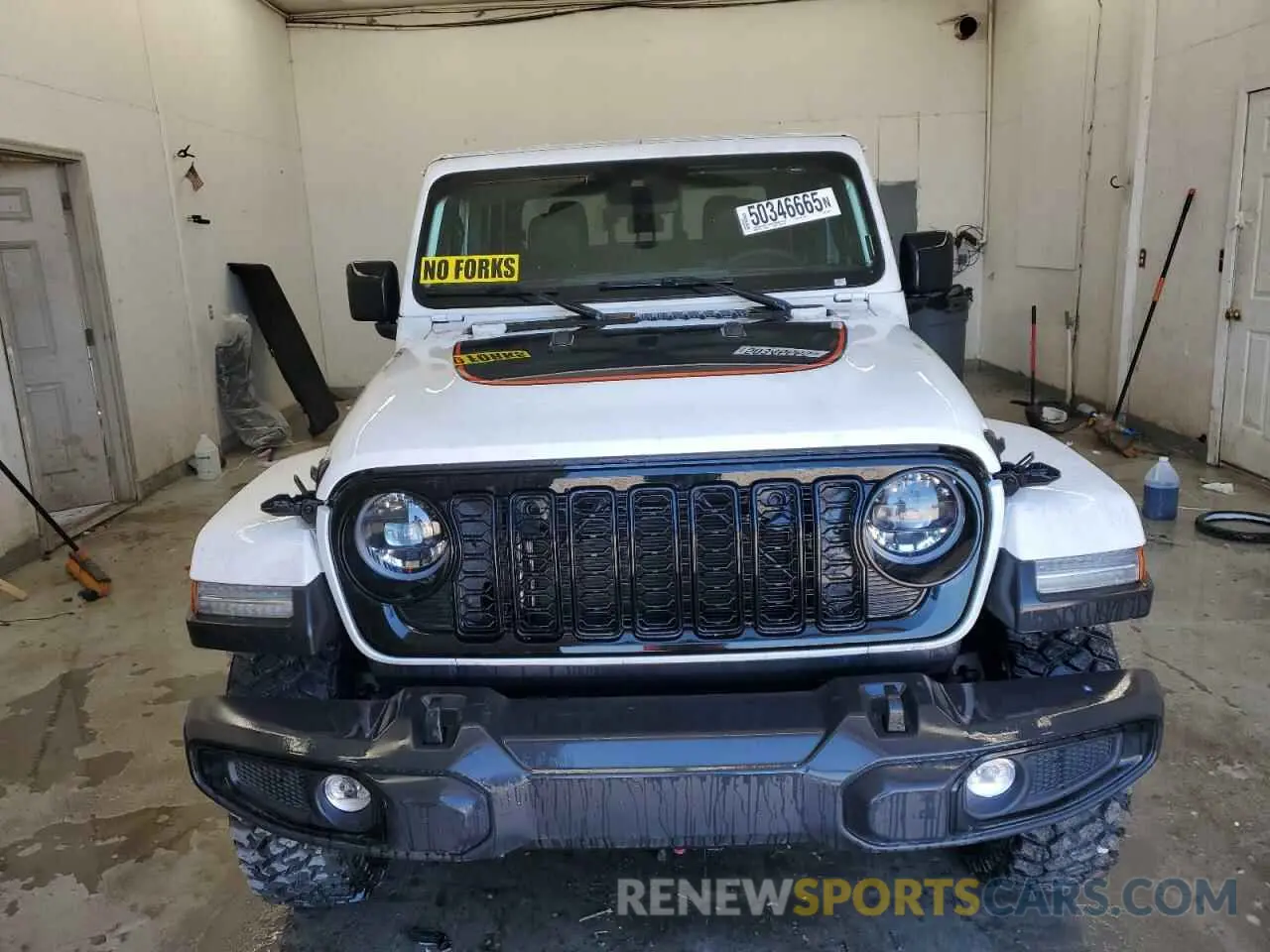 5 Photograph of a damaged car 1C6HJTAG8RL129605 JEEP GLADIATOR 2024