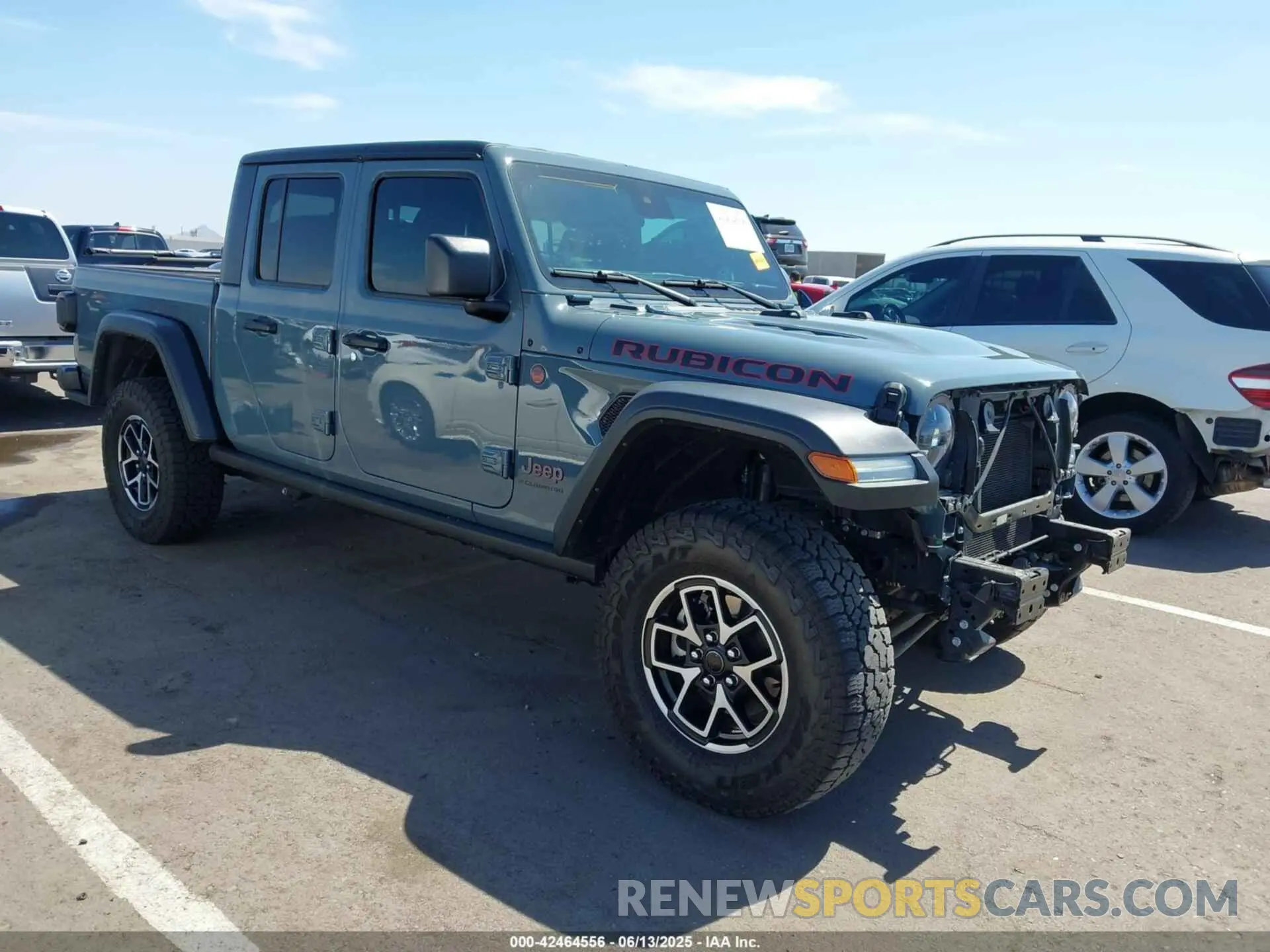 1 Photograph of a damaged car 1C6JJTBG2RL114856 JEEP GLADIATOR 2024