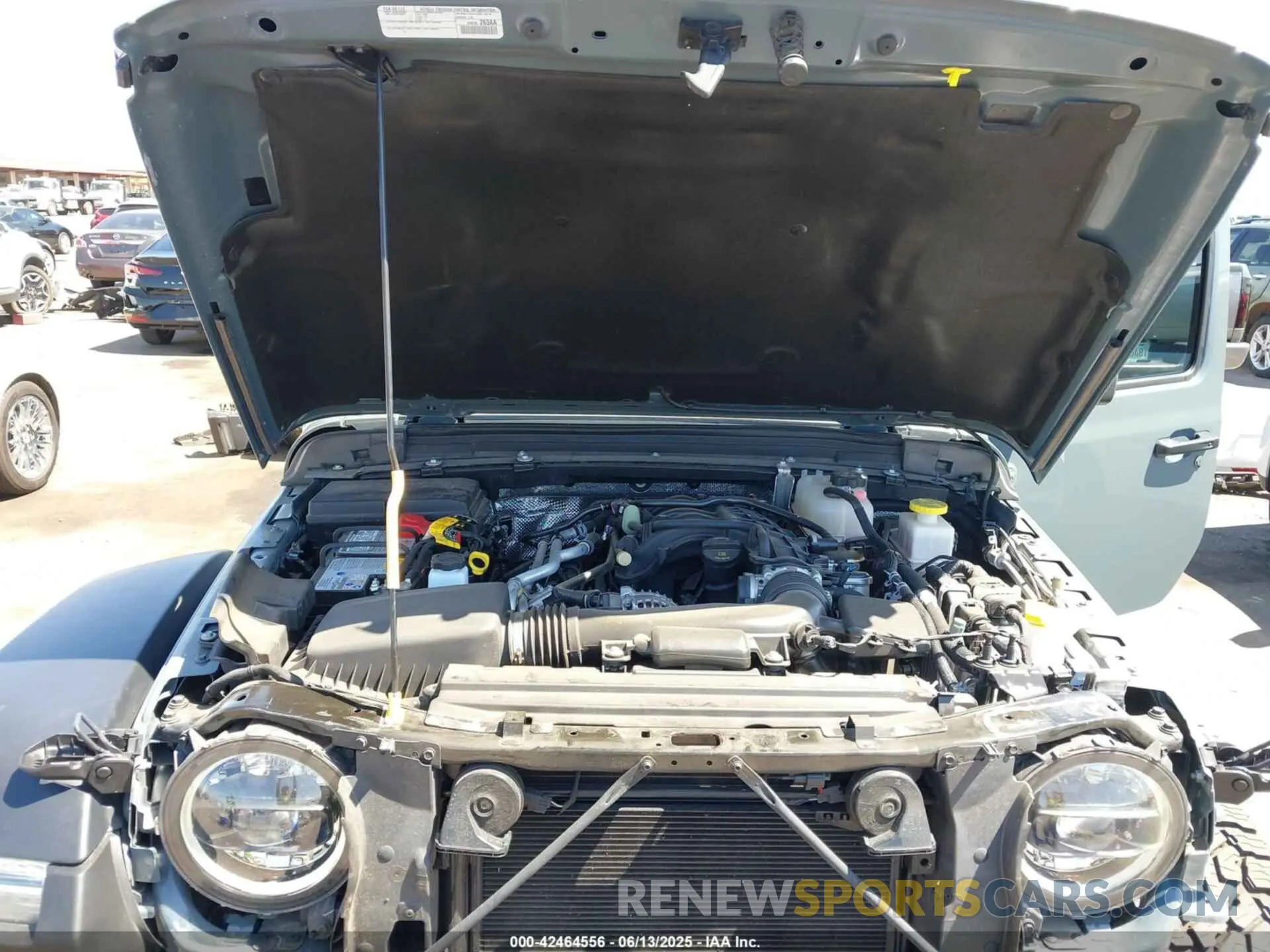 10 Photograph of a damaged car 1C6JJTBG2RL114856 JEEP GLADIATOR 2024
