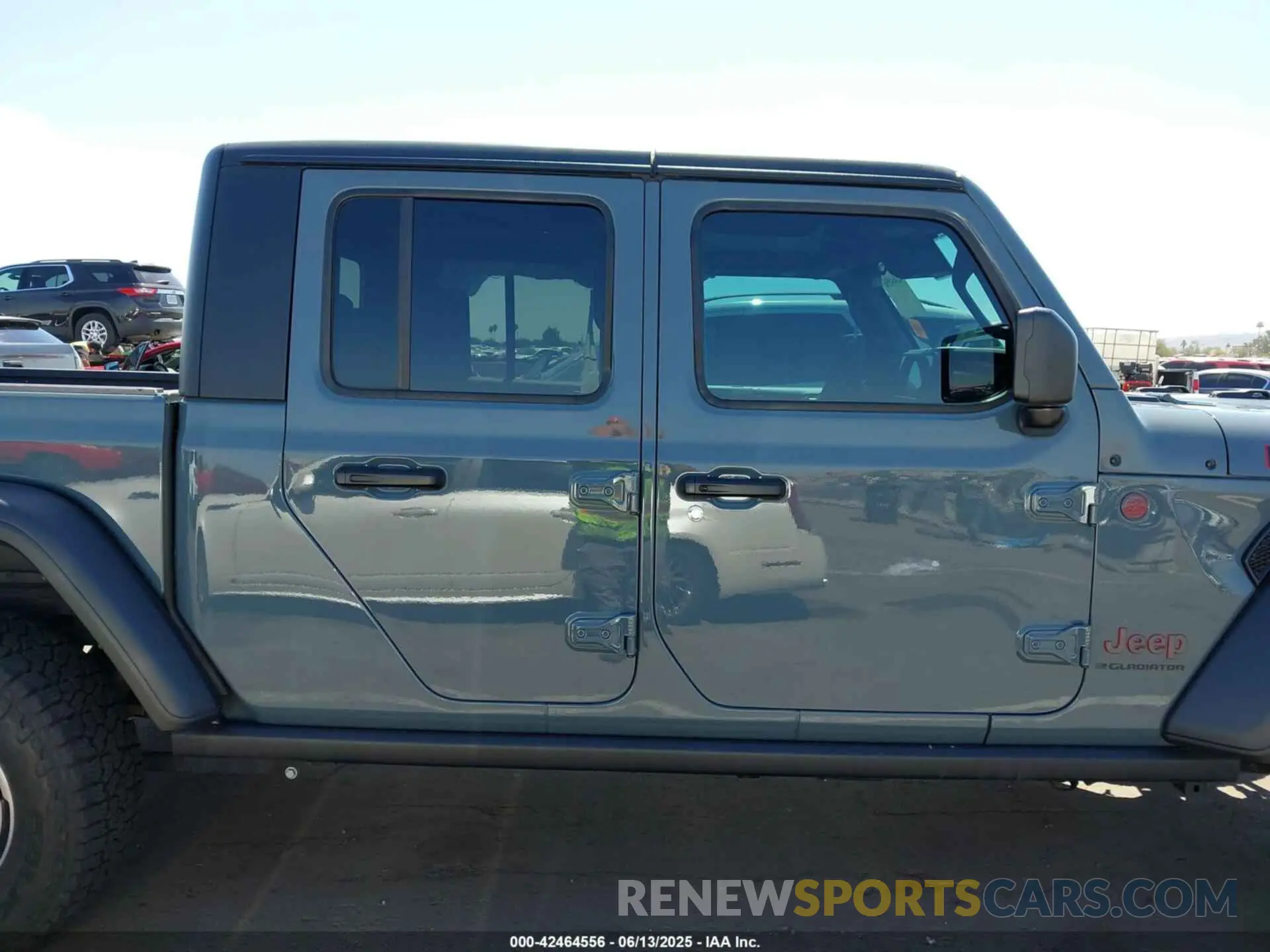 14 Photograph of a damaged car 1C6JJTBG2RL114856 JEEP GLADIATOR 2024