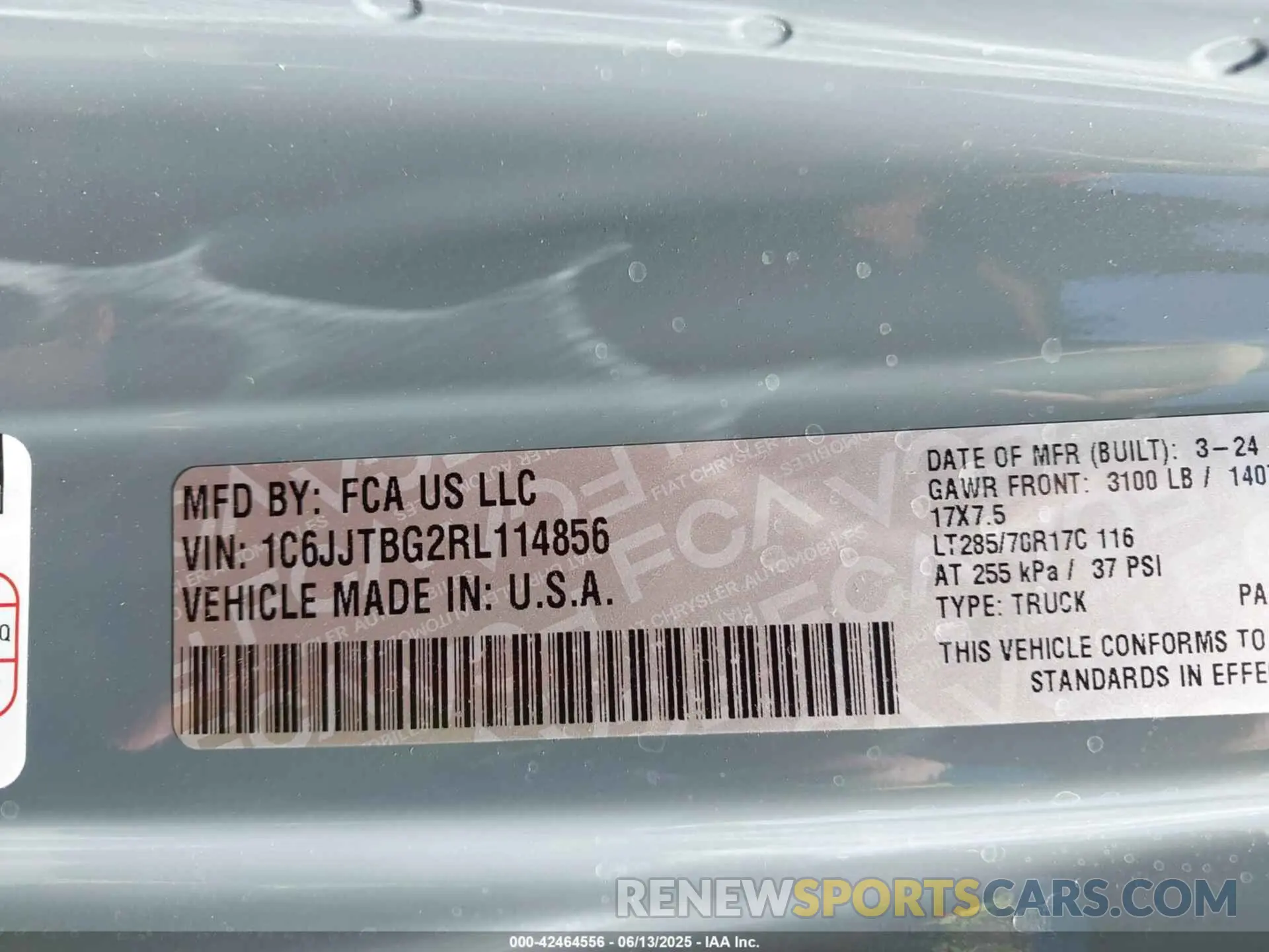 9 Photograph of a damaged car 1C6JJTBG2RL114856 JEEP GLADIATOR 2024