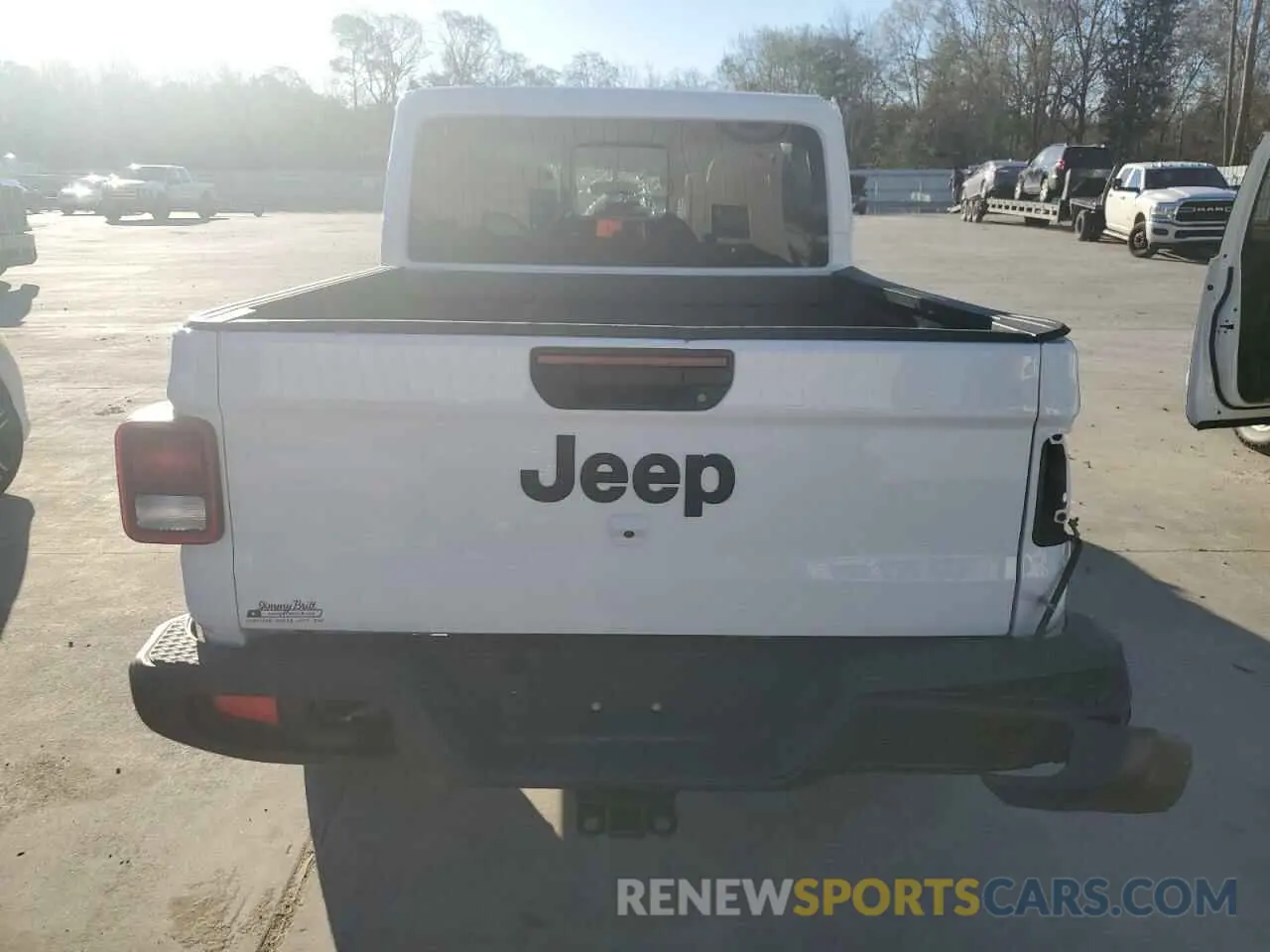 6 Photograph of a damaged car 1C6PJTAG4SL503340 JEEP GLADIATOR 2025