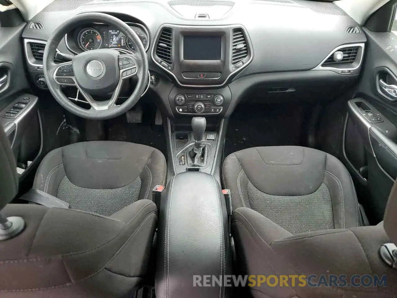8 Photograph of a damaged car 1C4PJLCB0KD203797 JEEP GRAND CHER 2019