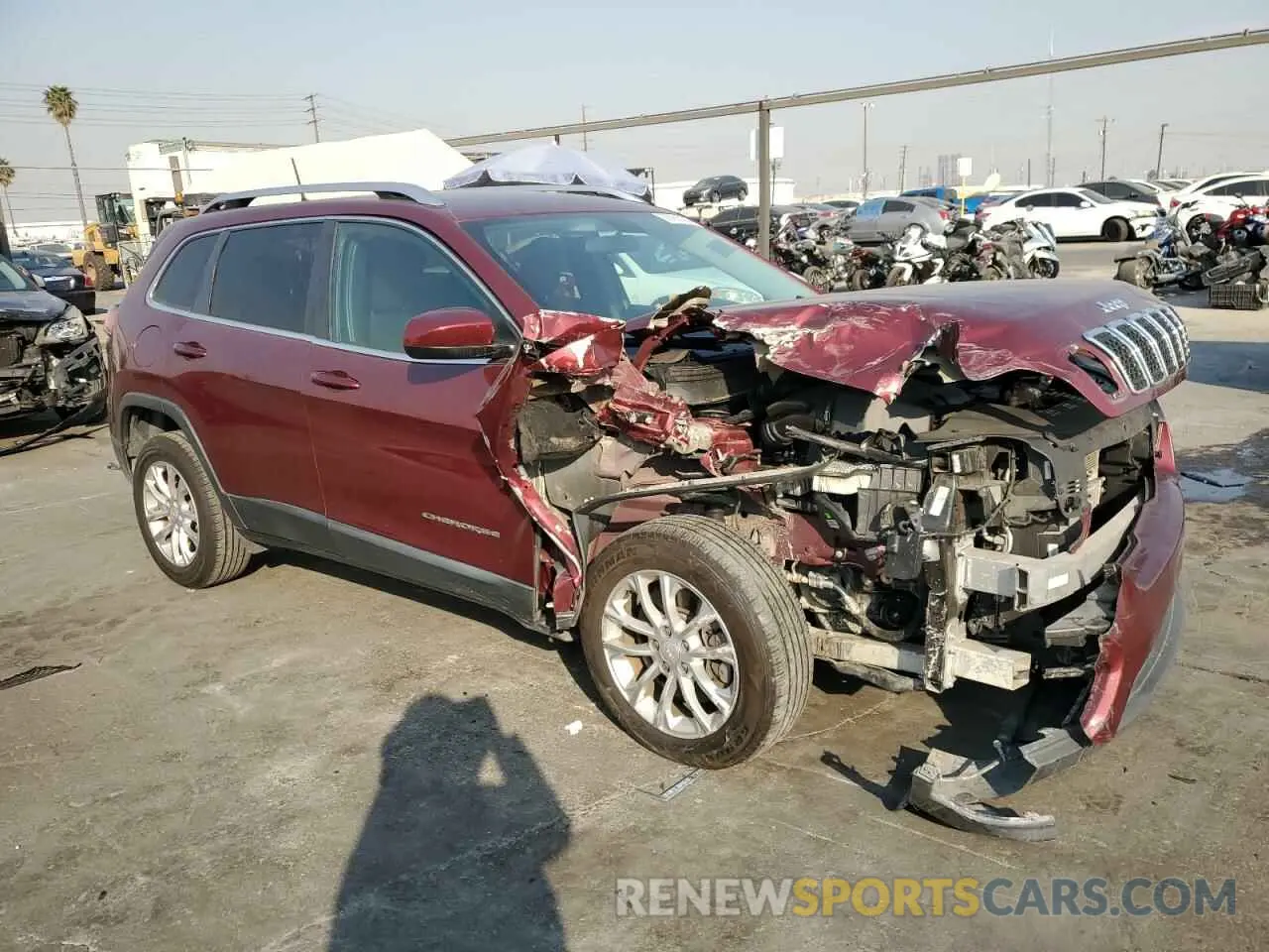 4 Photograph of a damaged car 1C4PJLCB0KD265006 JEEP GRAND CHER 2019