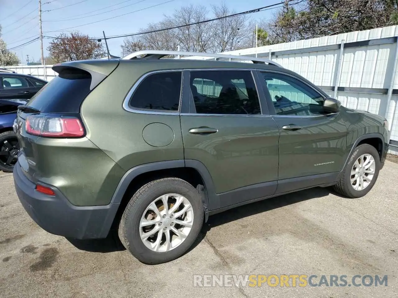 3 Photograph of a damaged car 1C4PJLCB0KD448342 JEEP GRAND CHER 2019