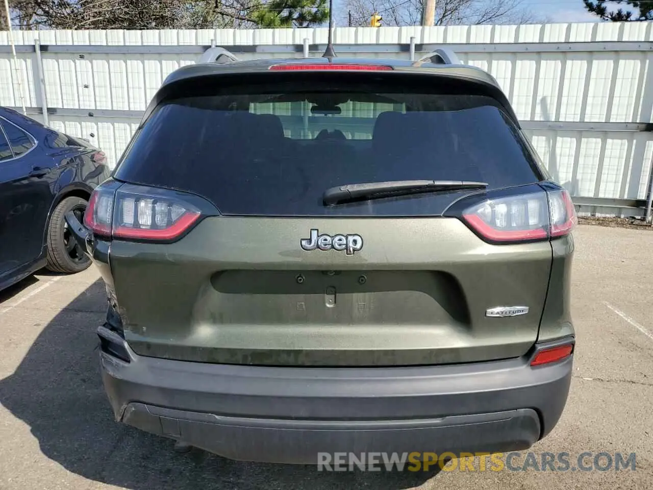 6 Photograph of a damaged car 1C4PJLCB0KD448342 JEEP GRAND CHER 2019