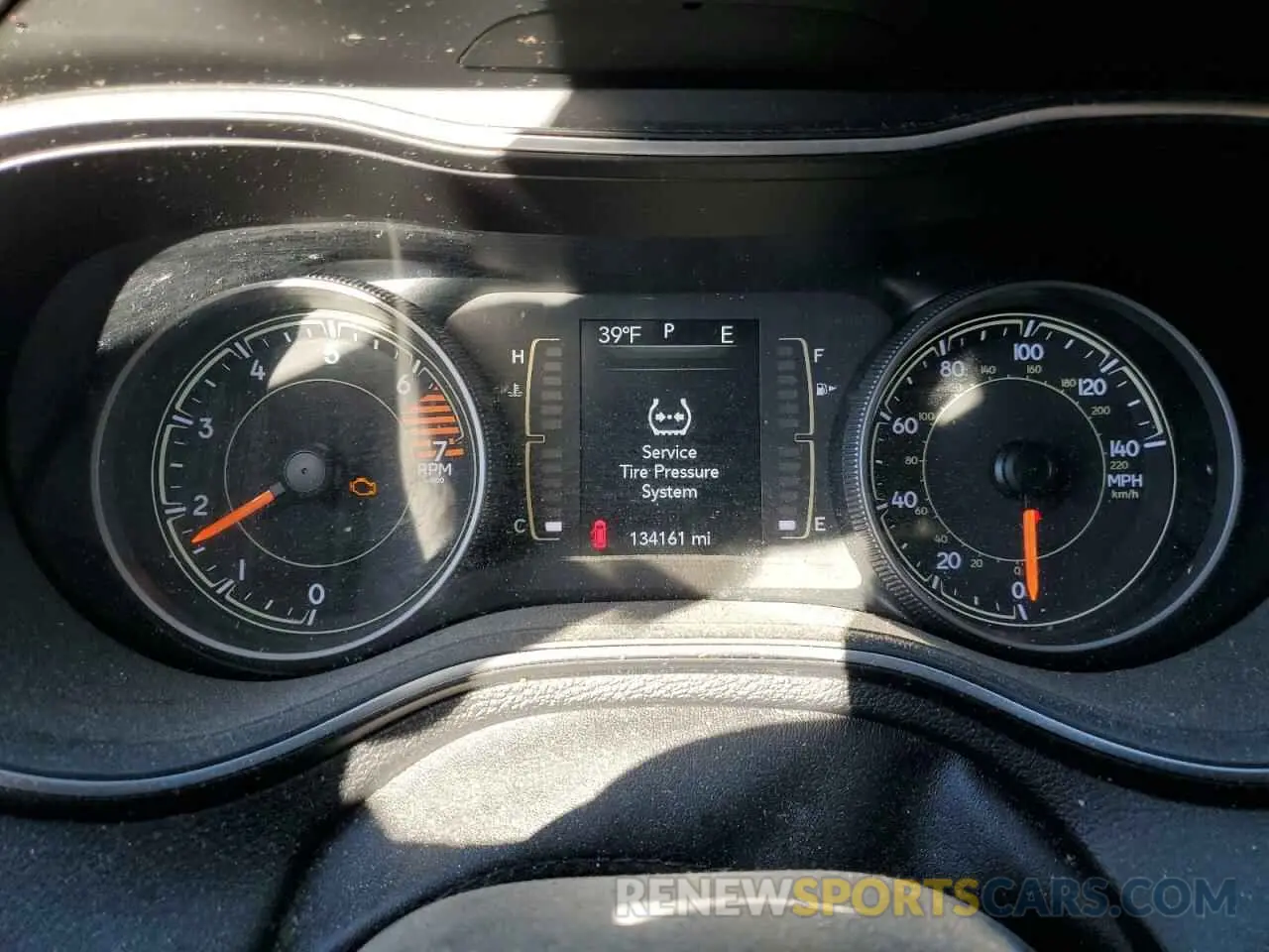 9 Photograph of a damaged car 1C4PJLCB1KD348749 JEEP GRAND CHER 2019