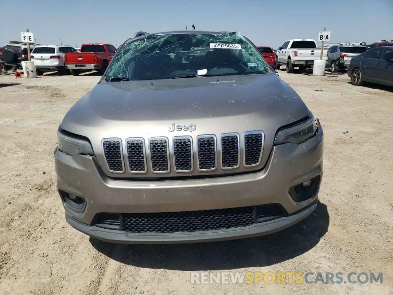 5 Фотография поврежденного автомобиля 1C4PJLCB2KD175825 JEEP GRAND CHER 2019