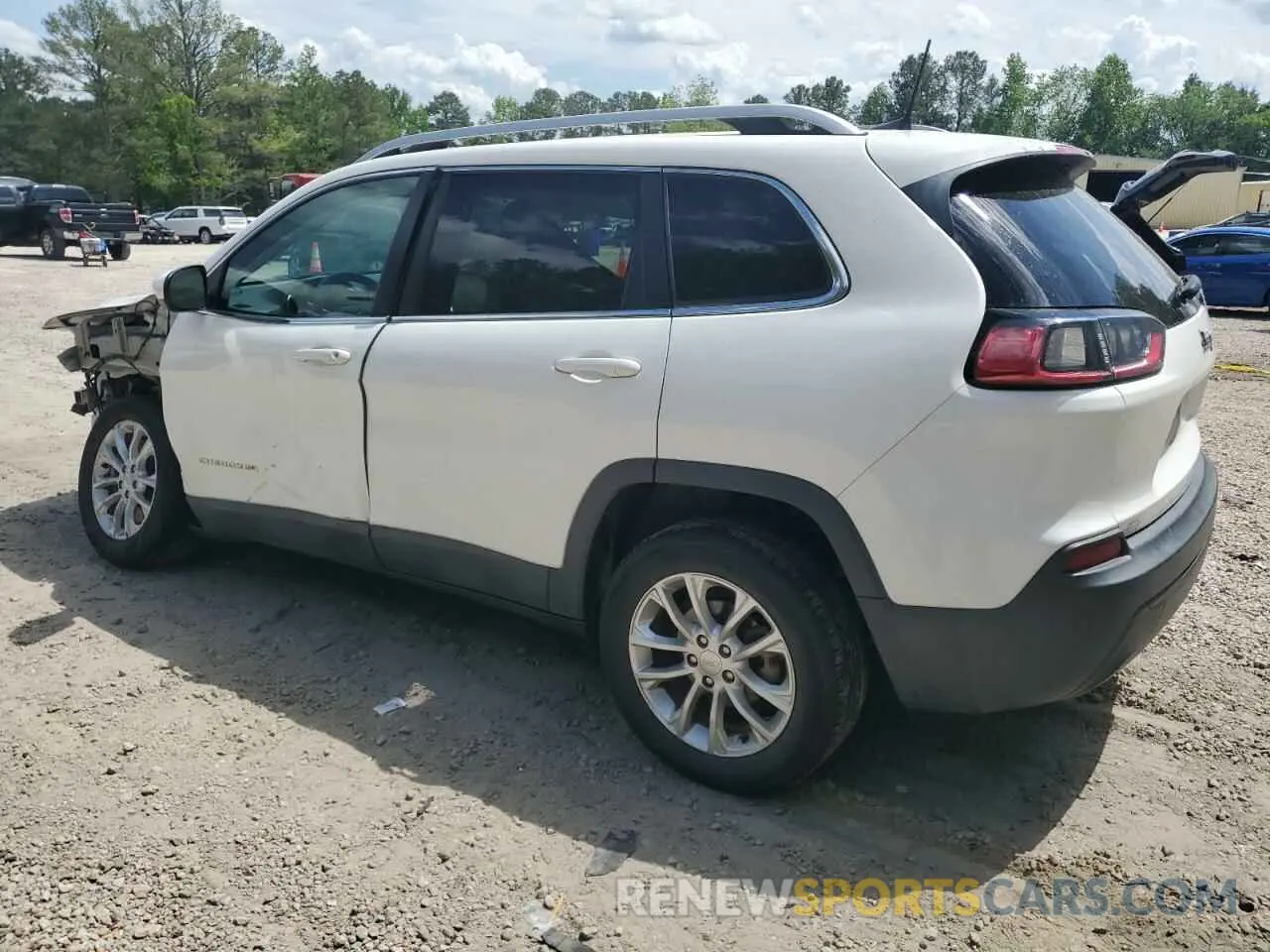 2 Photograph of a damaged car 1C4PJLCB2KD221315 JEEP GRAND CHER 2019