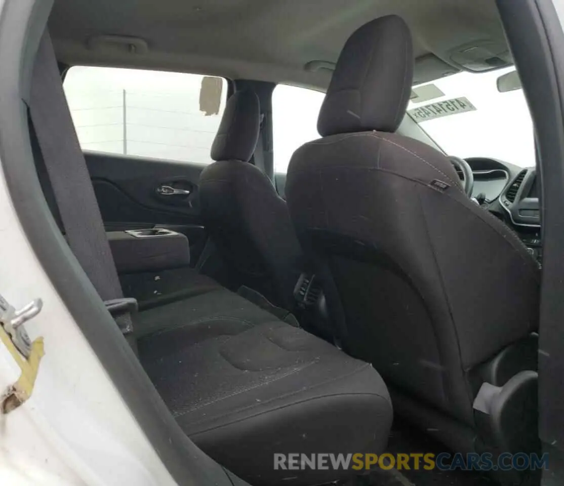 10 Photograph of a damaged car 1C4PJLCB3KD262715 JEEP GRAND CHER 2019