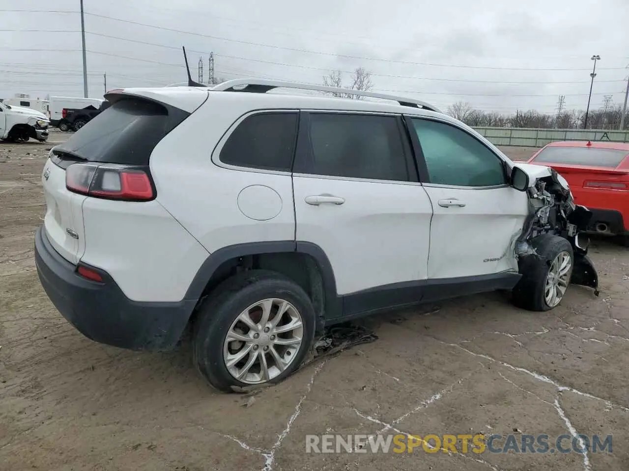 3 Photograph of a damaged car 1C4PJLCB3KD262715 JEEP GRAND CHER 2019