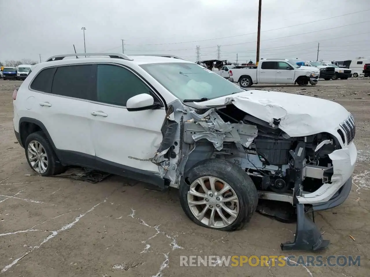 4 Photograph of a damaged car 1C4PJLCB3KD262715 JEEP GRAND CHER 2019