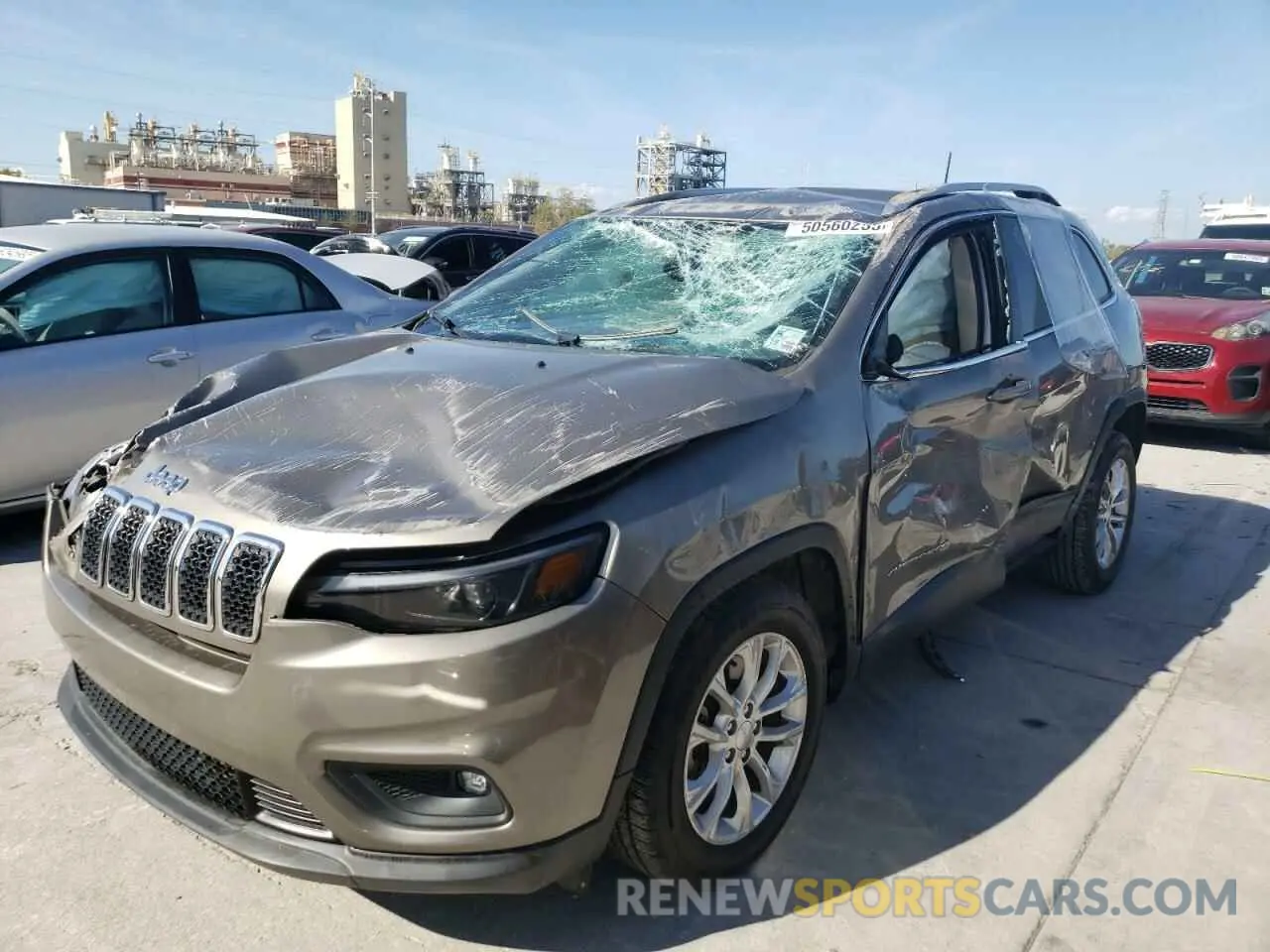 1 Фотография поврежденного автомобиля 1C4PJLCB3KD272242 JEEP GRAND CHER 2019