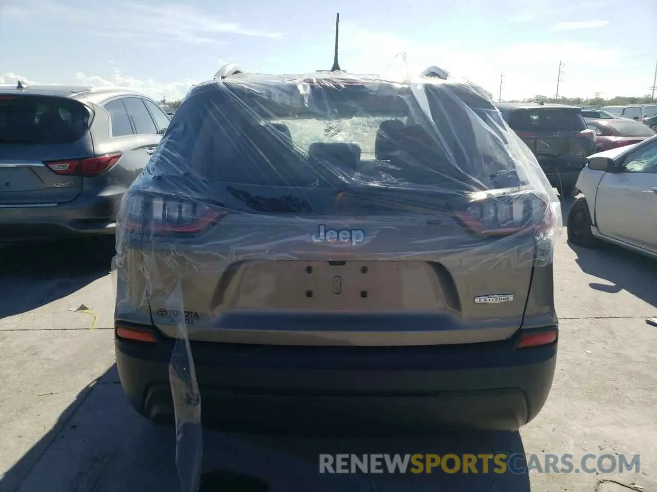 6 Фотография поврежденного автомобиля 1C4PJLCB3KD272242 JEEP GRAND CHER 2019