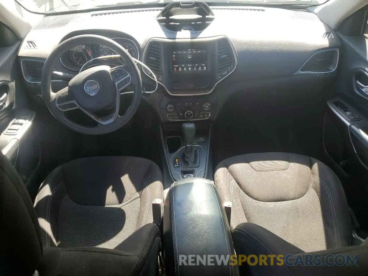 8 Фотография поврежденного автомобиля 1C4PJLCB5KD455724 JEEP GRAND CHER 2019