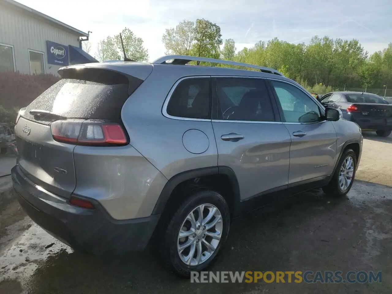3 Photograph of a damaged car 1C4PJLCB6KD232656 JEEP GRAND CHER 2019