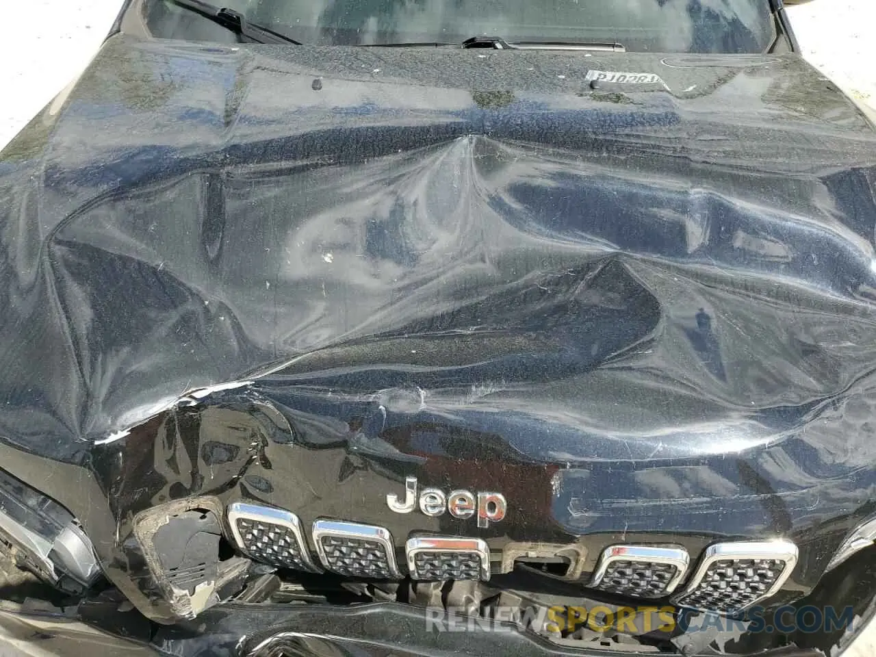 14 Photograph of a damaged car 1C4PJLCB6KD262837 JEEP GRAND CHER 2019