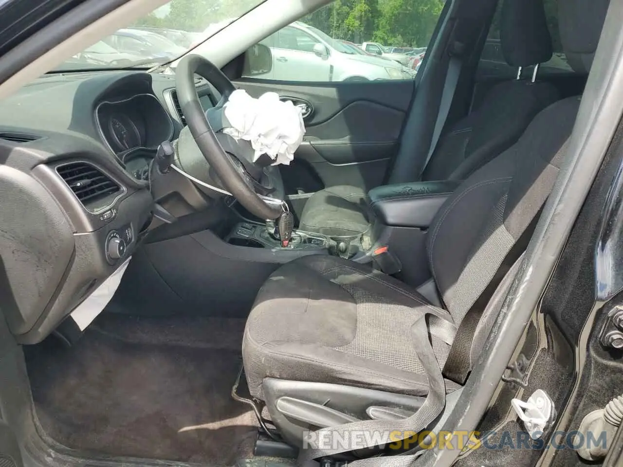 7 Photograph of a damaged car 1C4PJLCB6KD262837 JEEP GRAND CHER 2019