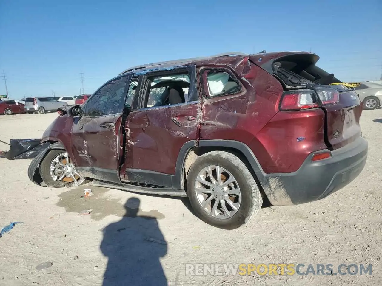 2 Photograph of a damaged car 1C4PJLCB6KD285888 JEEP GRAND CHER 2019