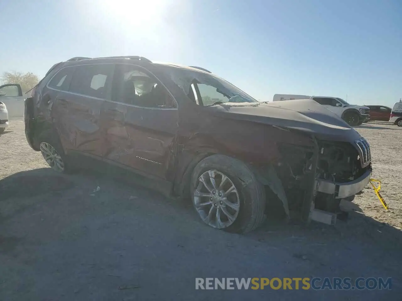 4 Photograph of a damaged car 1C4PJLCB6KD285888 JEEP GRAND CHER 2019