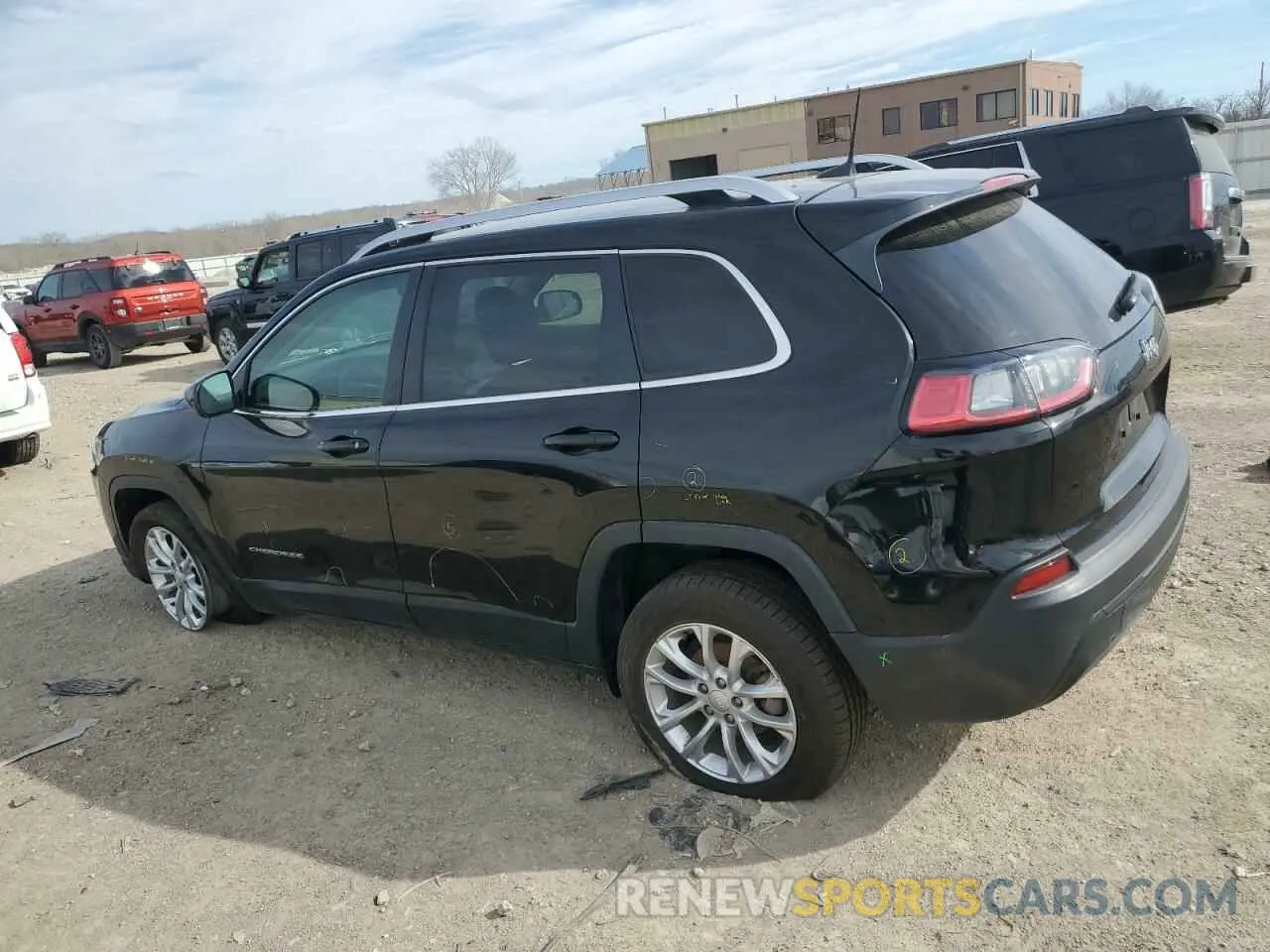 2 Фотография поврежденного автомобиля 1C4PJLCB6KD326858 JEEP GRAND CHER 2019
