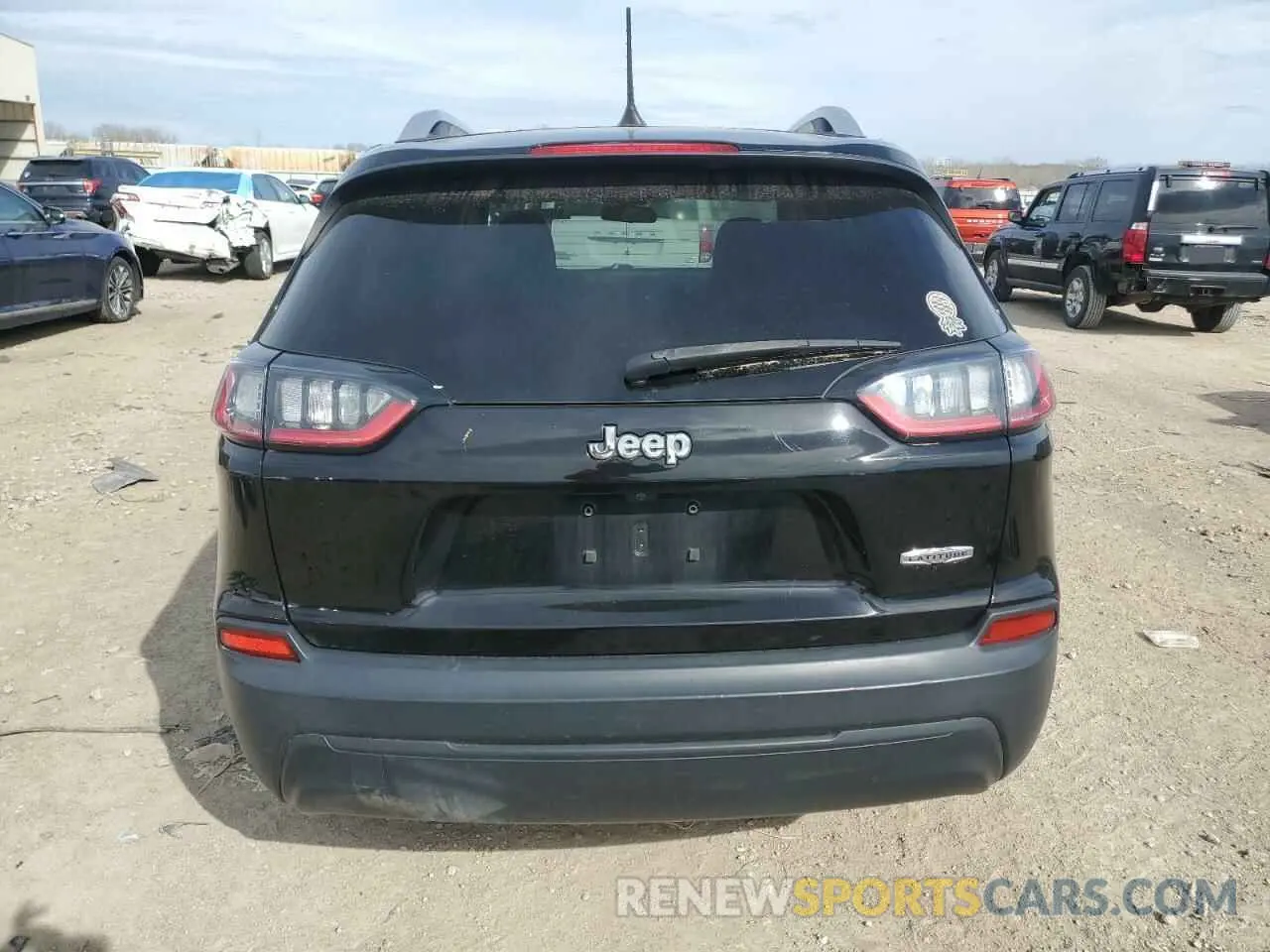 6 Фотография поврежденного автомобиля 1C4PJLCB6KD326858 JEEP GRAND CHER 2019