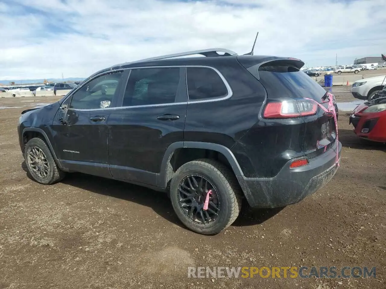 2 Photograph of a damaged car 1C4PJLCB6KD370553 JEEP GRAND CHER 2019