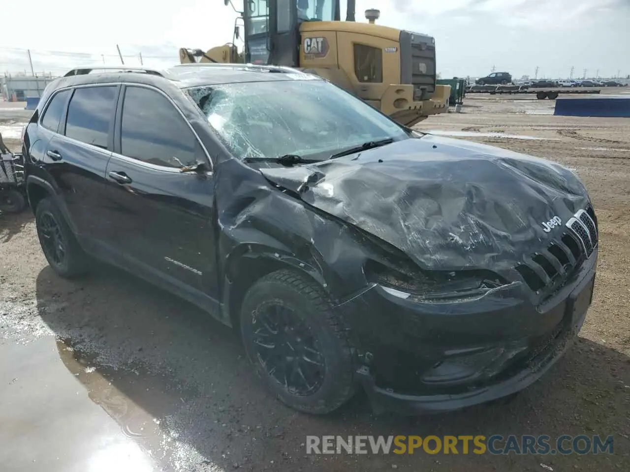4 Photograph of a damaged car 1C4PJLCB6KD370553 JEEP GRAND CHER 2019