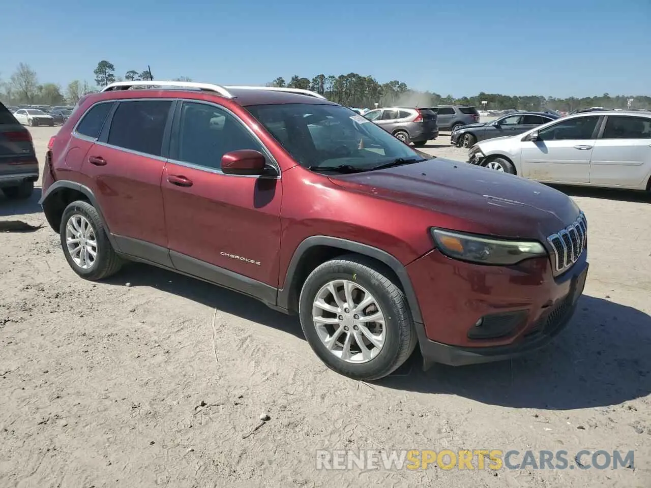 4 Photograph of a damaged car 1C4PJLCB6KD487744 JEEP GRAND CHER 2019