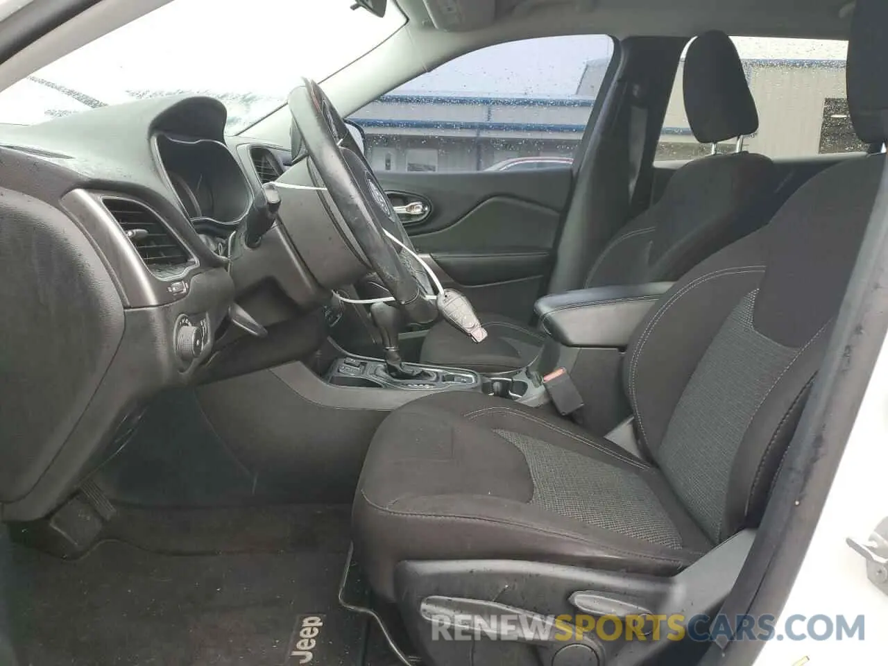 7 Фотография поврежденного автомобиля 1C4PJLCB7KD187470 JEEP GRAND CHER 2019