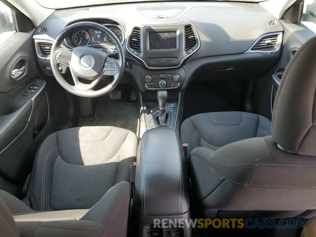 8 Photograph of a damaged car 1C4PJLCB7KD222086 JEEP GRAND CHER 2019