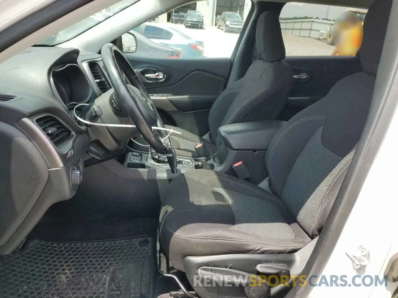 7 Фотография поврежденного автомобиля 1C4PJLCB7KD222556 JEEP GRAND CHER 2019