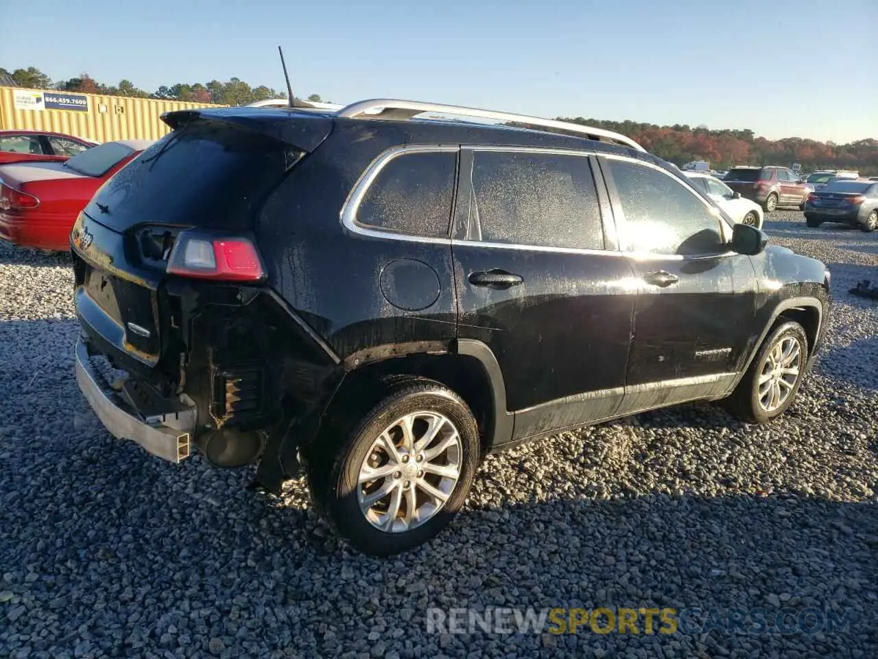 3 Photograph of a damaged car 1C4PJLCB7KD247666 JEEP GRAND CHER 2019