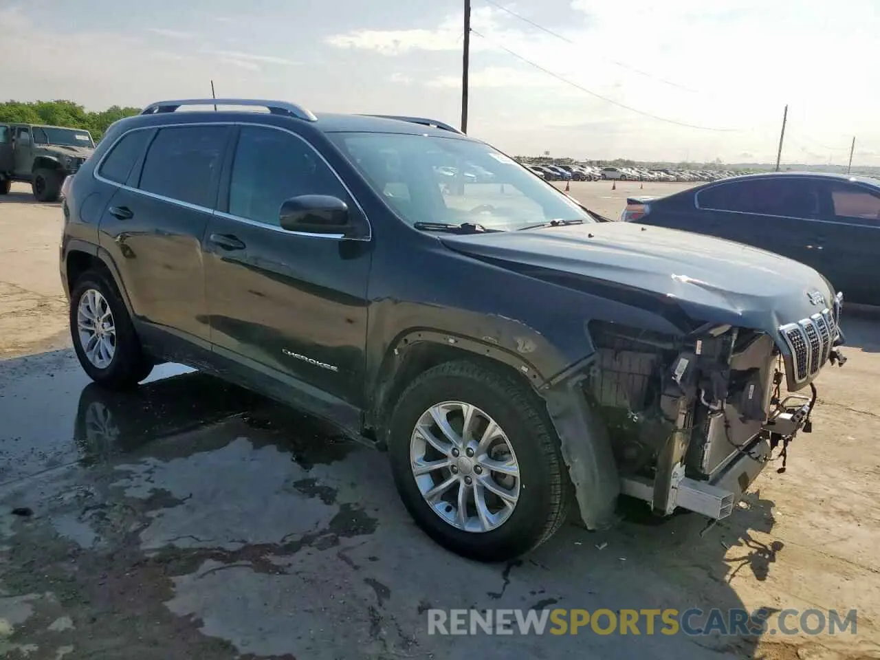 4 Photograph of a damaged car 1C4PJLCB7KD332961 JEEP GRAND CHER 2019