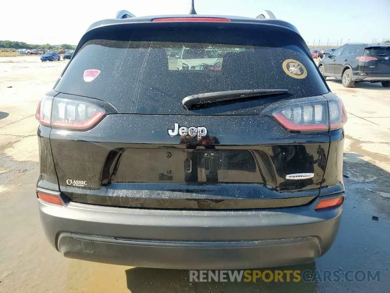 6 Photograph of a damaged car 1C4PJLCB7KD332961 JEEP GRAND CHER 2019