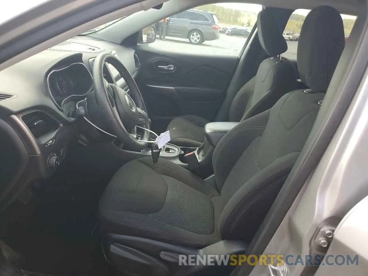 7 Photograph of a damaged car 1C4PJLCB8KD242444 JEEP GRAND CHER 2019