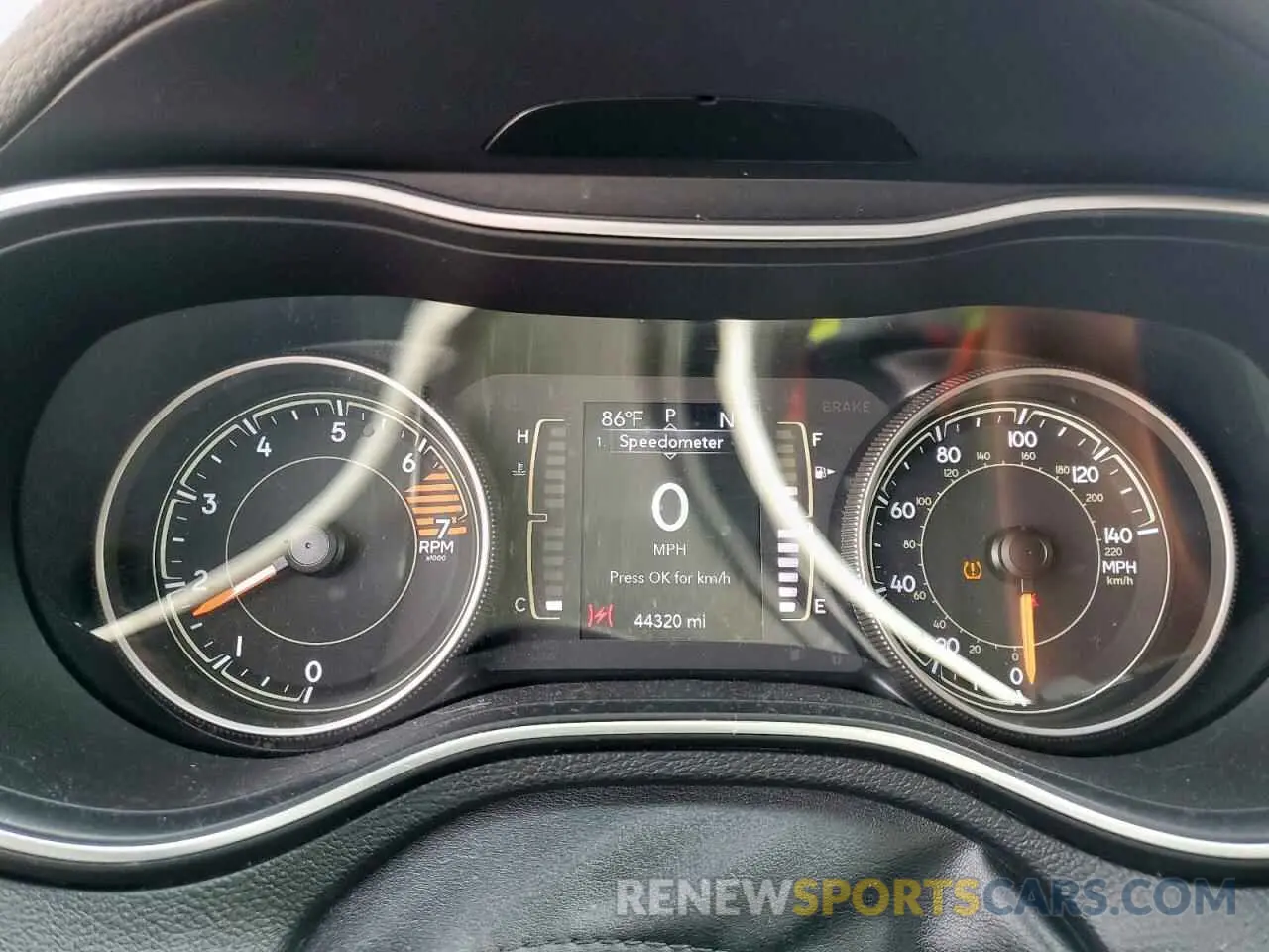 9 Photograph of a damaged car 1C4PJLCB8KD333360 JEEP GRAND CHER 2019