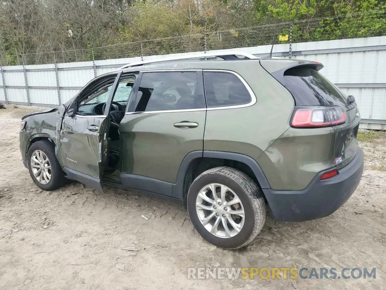 2 Photograph of a damaged car 1C4PJLCB8KD339546 JEEP GRAND CHER 2019