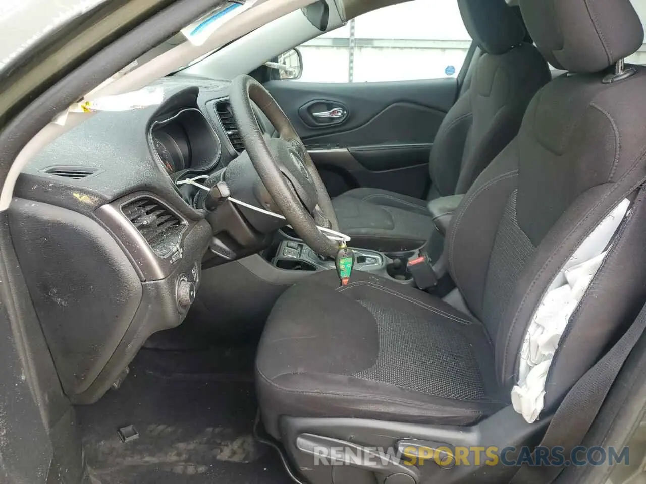 7 Photograph of a damaged car 1C4PJLCB8KD339546 JEEP GRAND CHER 2019