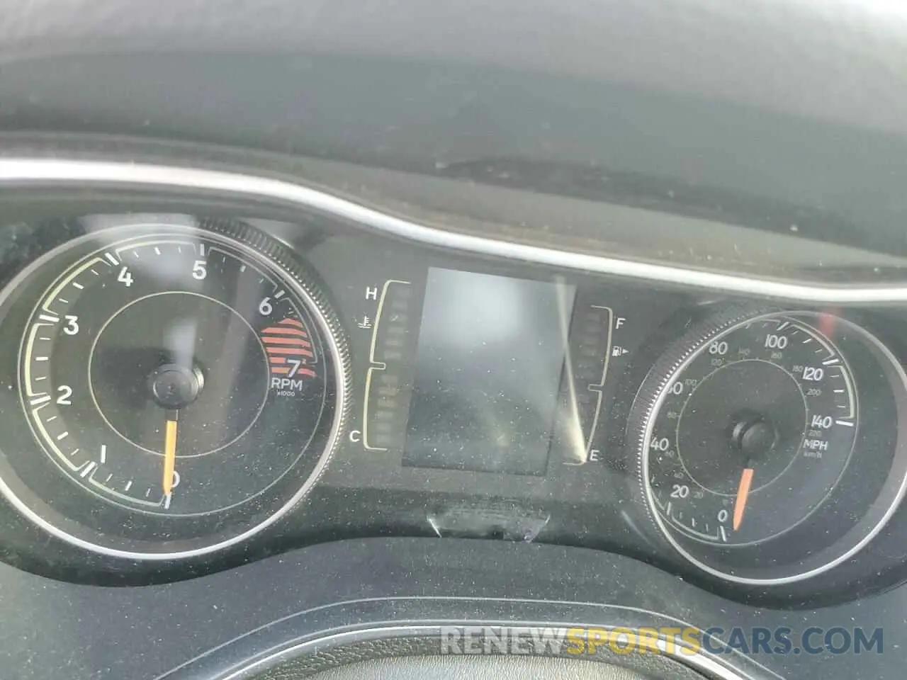 9 Photograph of a damaged car 1C4PJLCB9KD206424 JEEP GRAND CHER 2019