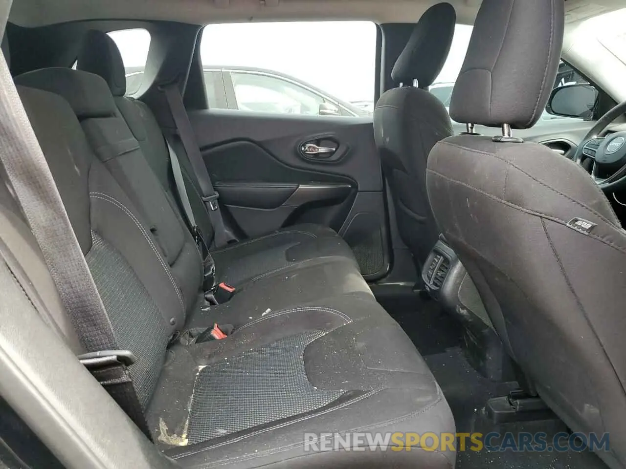 10 Фотография поврежденного автомобиля 1C4PJLCB9KD269779 JEEP GRAND CHER 2019