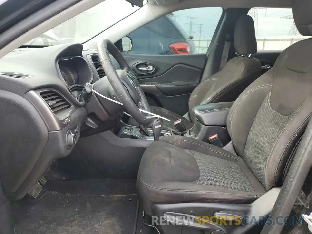 7 Фотография поврежденного автомобиля 1C4PJLCB9KD269779 JEEP GRAND CHER 2019