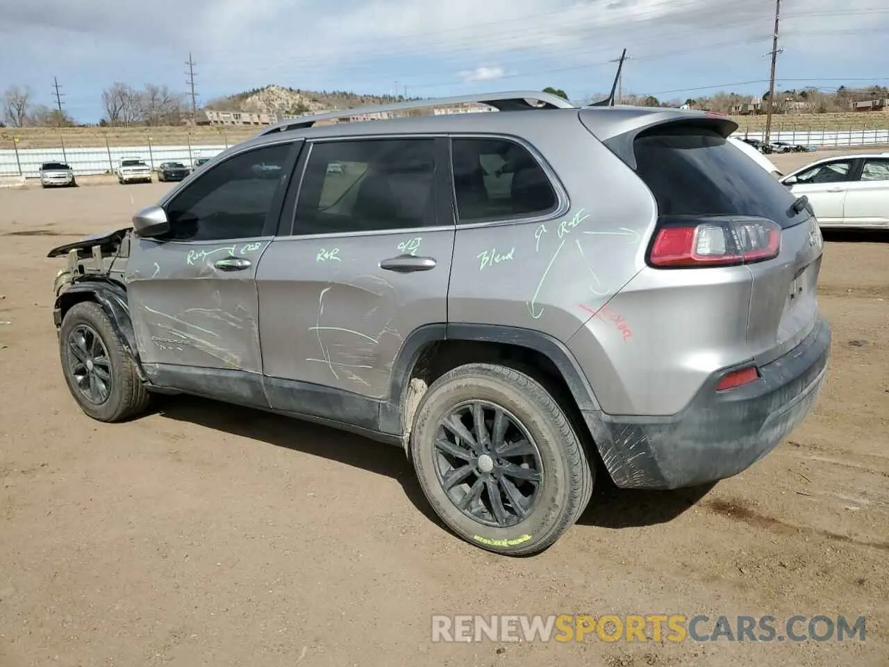 2 Photograph of a damaged car 1C4PJLCBXKD204746 JEEP GRAND CHER 2019