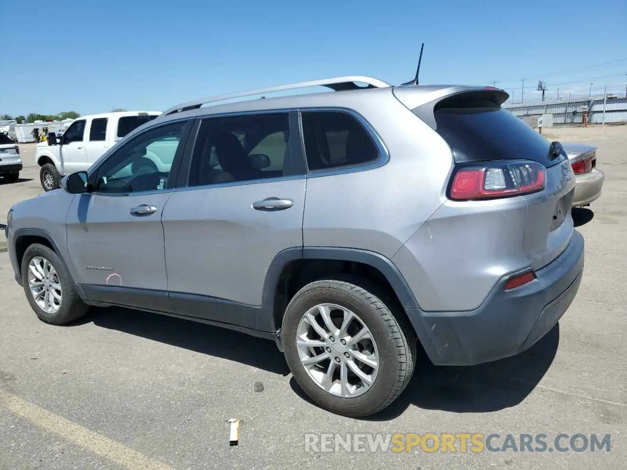 2 Photograph of a damaged car 1C4PJLCBXKD242803 JEEP GRAND CHER 2019