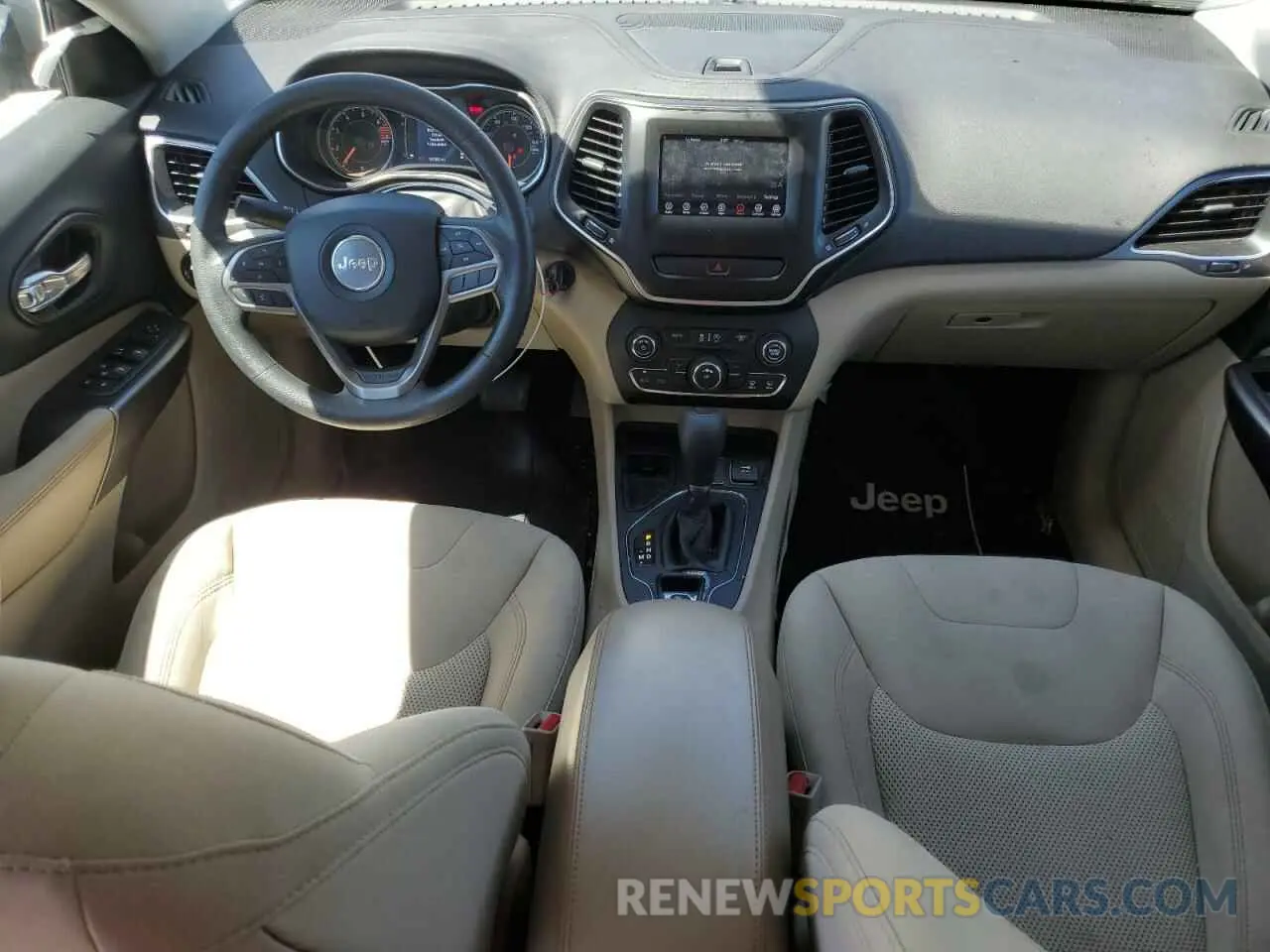 8 Photograph of a damaged car 1C4PJLCBXKD242803 JEEP GRAND CHER 2019