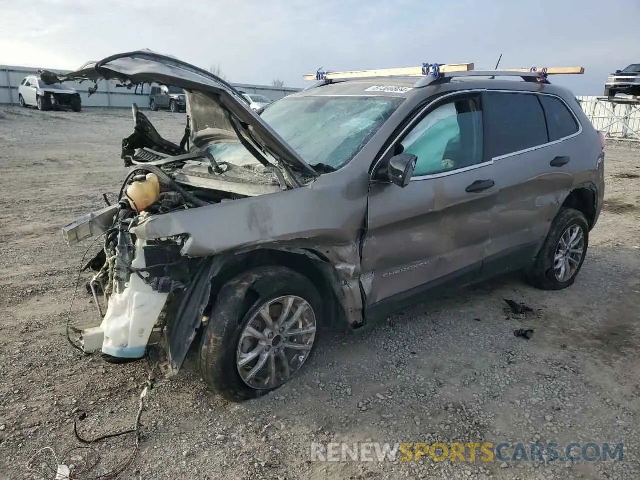1 Фотография поврежденного автомобиля 1C4PJLCX1KD131651 JEEP GRAND CHER 2019